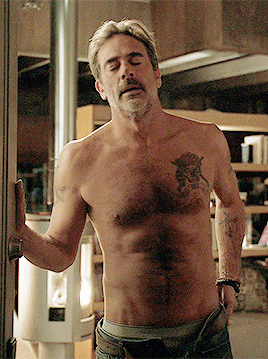 gif-JeffreyDeanMorgan01.gif