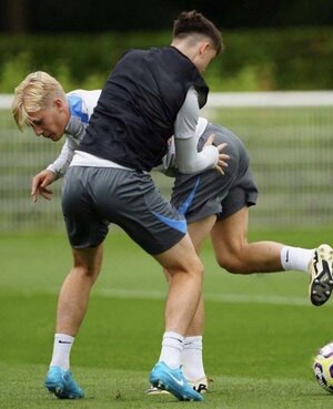 احح طيز ارتشي غراي احح لو انيك خزقه الوردي ريحته جبنة ومليان مذو.jpeg