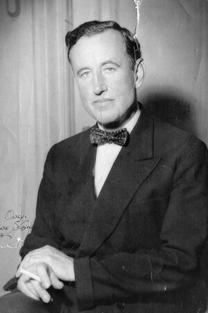 Ian-Fleming-Studio-Shot-400x600.jpg