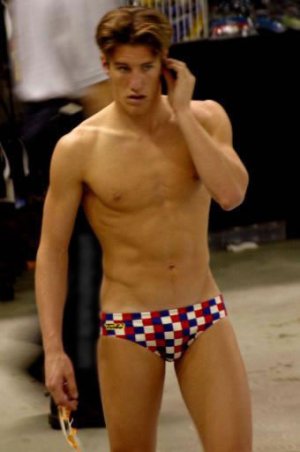 speedo bulge 107.jpg