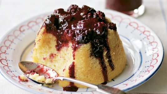 old-fashioned-bramble-pudding.jpg