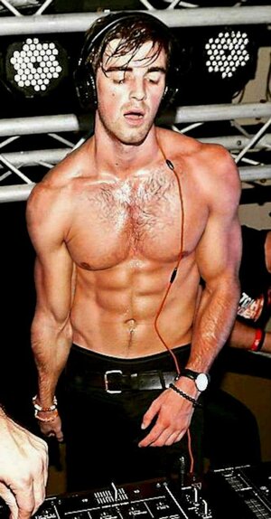 7cb6c38de45db2a8b3953ee287fbf27d.jpg