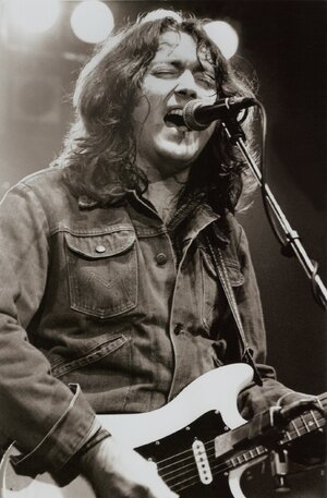 Rory_Gallagher_1982.jpg