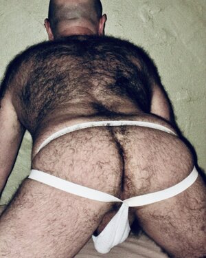 hairy-man-jock.jpg