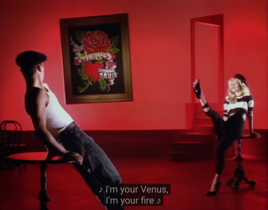 Bananarama Venus.jpg