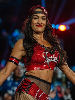 Nikki_Bella_RR25_2_(cropped).jpg