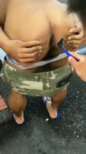 shaving 412 - frame at 0m34s.jpg