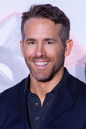 Deadpool_2_Japan_Premiere_Red_Carpet_Ryan_Reynolds_(cropped).jpg