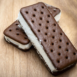 homemade-ice-cream-sandwiches-recipe-tr.jpg