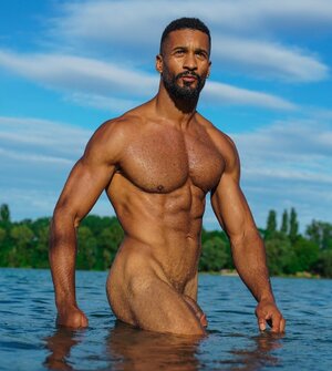hot man 07.jpg