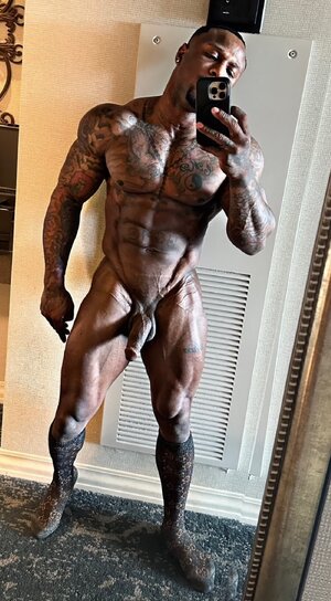 hot man 03.jpg