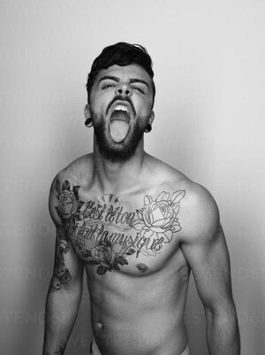 sa king-out-tongue-STK001123.jpg