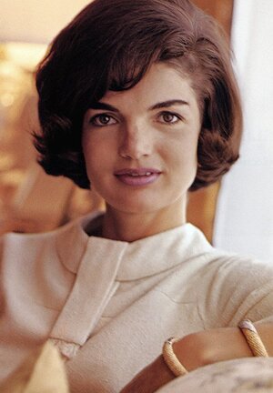 First-Ladies-of-the-US-Jackie-Kennedy-Full-Image__FillWzUwMCw3MjBd.jpg