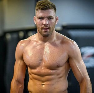 Dricus Du Plessis-3.jpg