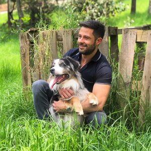 Gabriel Garcia-Pena and Nanouk 21041198.jpg