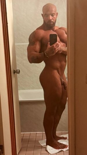 hot hunk 15.jpg