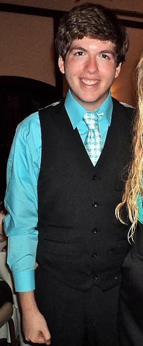 248456_2168787699193_1231712968_2770796_7028220_n - Copy.jpg