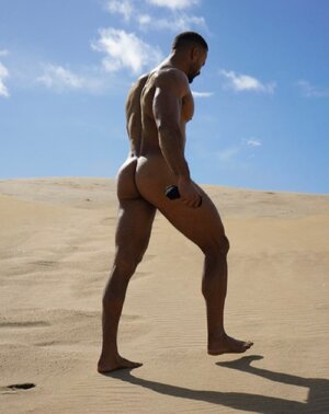 hot 09.jpg