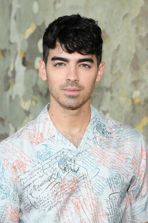 Joe_Jonas-0.jpg