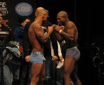 bulge ufc 3.jpg bulge ufc 3.jpg