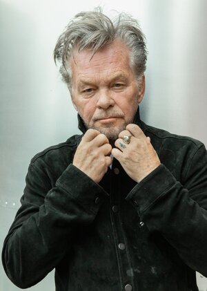 06mellencamp-02-vqfj-superJumbo.jpg