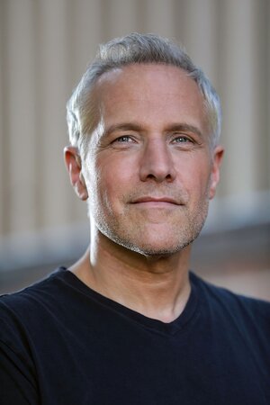 Jim_Brickman_musician.jpg