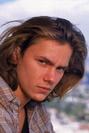 River_Phoenix (1).jpg