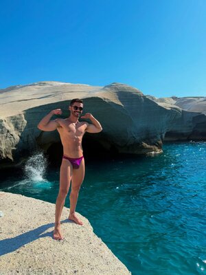 Which country is at the top🔝of your travel list 😍Greece stole my heart 💙🇬🇷 .......#travel # (1).jpg