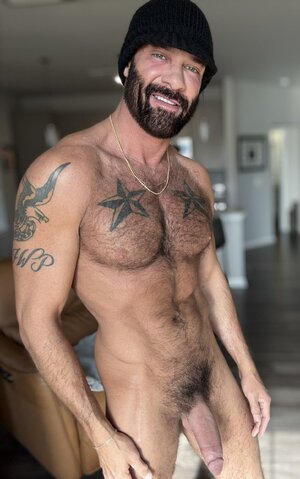 hot man 20.jpg