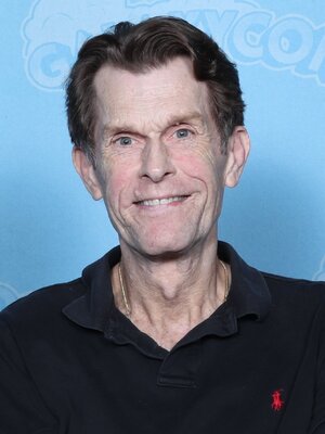 Kevin_Conroy_Photo_Op_GalaxyCon_Raleigh_2021.jpg