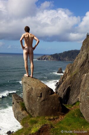 Prince-on-the-Edge-of-Ocean-Nature-Au-Natural-533x800.jpg