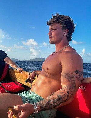 a73b1c12c3e9b3d58dc4834ee628cc43 (1).jpg