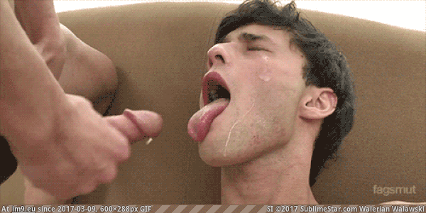 gay-cumming-on-twinks-cute-face-gif-xxx.gif