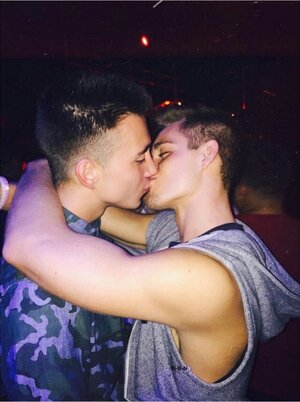 dec842830e96b6778846cfdd181d269e--trouble-boy-cute-gay-couples.jpg