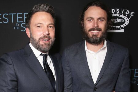 ben-affleck-casey-affleck-1-4f75332297e34bffa6b0c58fcb119404.jpg