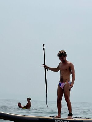 Living for the hope of it all ever since this august started but this august is slipped away i...jpg