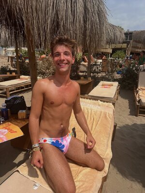 Living for the hope of it all ever since this august started but this august is slipped away int.jpg