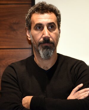 Serj_Tankian_in_Artsakh_(cropped).jpg