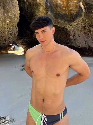 Hot like a bullet (2).jpg