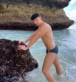 Diamond Beach 💎- sin duda el mejor momento del viaje.Tuvimos que levantarnos como a las 5h de l.jpg