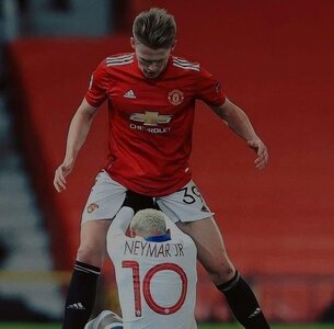 Champions League 2020_2021-5_ Manchester United 1_3 Paris SG.jpeg