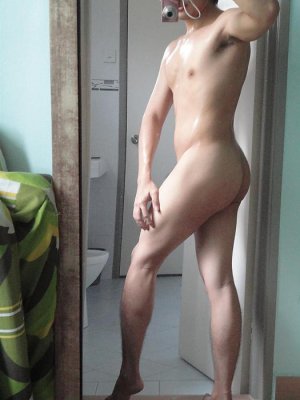 DSC01470 (Custom).jpg