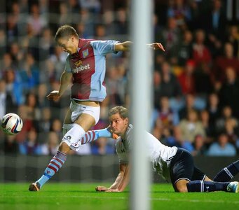 Nicklas Helenius.jpeg