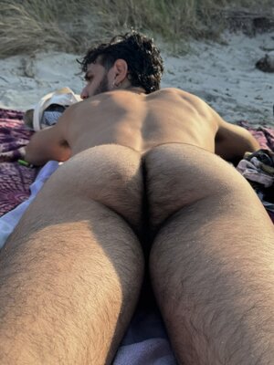 tumblr_e2972d532444991b4de760fc69d0926a_41980837_540 (1).jpg