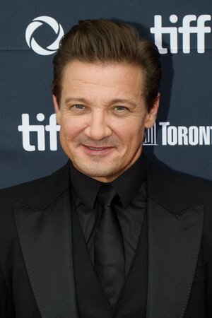 Jeremy_Renner_at_TIFF_2025_(cropped).jpg