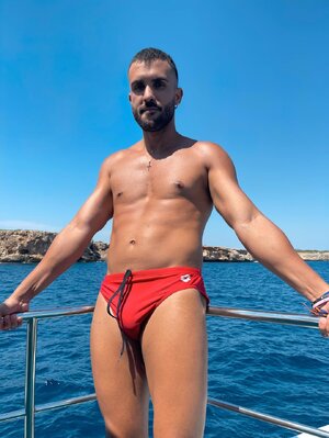 𝔏𝔞𝔰𝔱 𝔴𝔢𝔢𝔨 𝔦𝔫 𝔐𝔞𝔩𝔩𝔬𝔯𝔠𝔞#picoftoday #darkskin#bodybuilding #boat #fitnesssmotivat.jpg