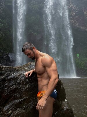 chasin waterfalls (2).jpg