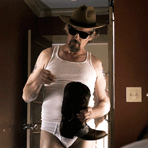 gif-EthanHawke01-lowdown.gif