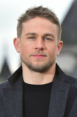Charlie Hunnam actor.jpeg