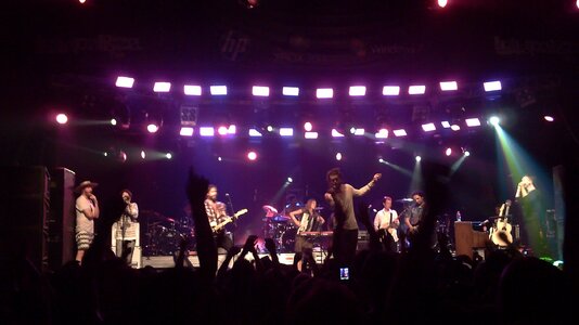 Edward_Sharpe_and_the_Magnetic_Zeros.jpg